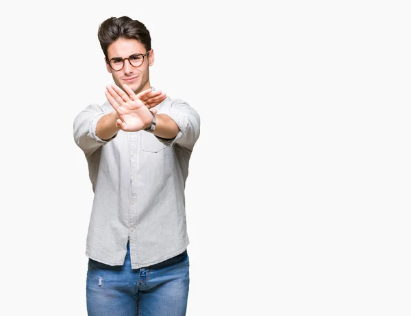 Jovem Homem Bonito Vestindo Óculos Sobre Fundo Isolado Expressão Rejeição — Fotografia de Stock