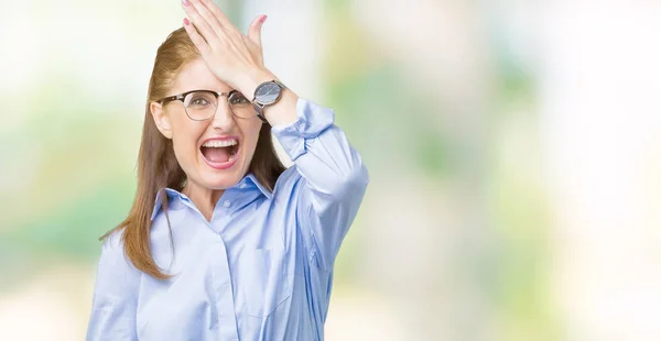 Kobiety Dojrzałe Biznesu Piękne Średnim Wieku Okularach Białym Tle Zaskoczony — Zdjęcie stockowe