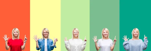 Коллаж Красивой Блондинки Ярком Винтажном Изолированном Фоне Показывая Показывая Пальцами — стоковое фото