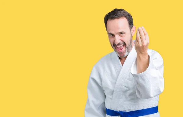 Hombre Mayor Guapo Mediana Edad Con Uniforme Kimono Sobre Fondo — Foto de Stock