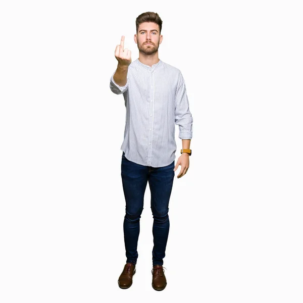 Genç Yakışıklı Adam Gösteren Orta Parmak Kabalık Kaba Siktir Kapalı — Stok fotoğraf