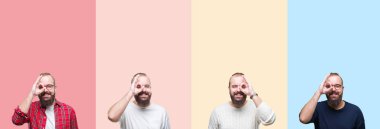 Renkli çizgili izole arka plan üzerinde sakal ile genç adam kolaj el gülümseyen, göz mutlu yüz ile parmaklarla görünümlü ok jest yapıyor.