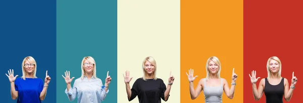 Коллаж Красивой Блондинки Цветном Винтажном Изолированном Фоне Показывая Показывая Пальцами — стоковое фото