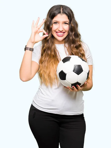 Junge Erwachsene Frau Hält Fußball Fußball Tun Zeichen Mit Den — Stockfoto