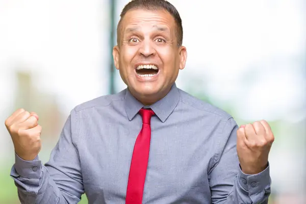 Hombre Árabe Mediana Edad Con Corbata Roja Sobre Fondo Aislado —  Fotos de Stock