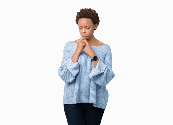 Młode Piękne African American Kobieta Swetrze Białym Tle Depresji Martwić — Zdjęcie stockowe
