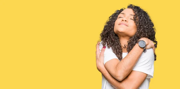 Young Beautiful Woman Curly Hair Wearing White Shirt Hugging Oneself — Stock Photo, Image