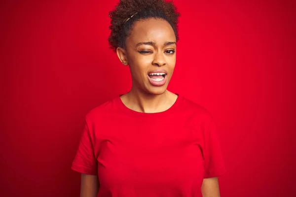 Young Beautiful African American Woman Afro Hair Isolated Red Background — Stock Photo, Image