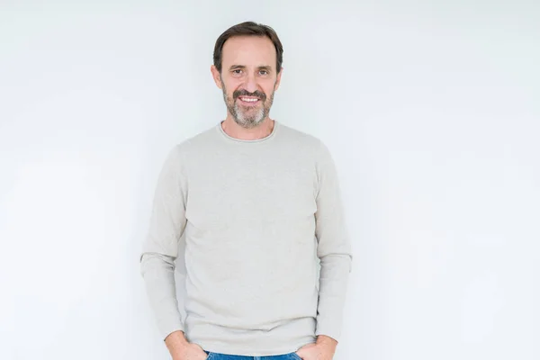 Elegante Hombre Mayor Sobre Fondo Aislado Con Una Sonrisa Feliz —  Fotos de Stock