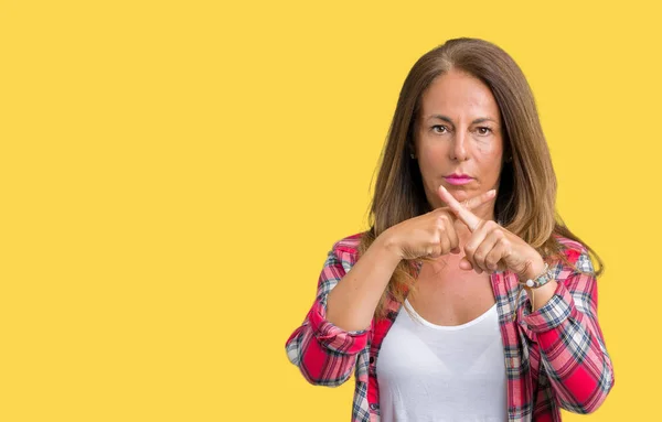 Hermosa Mujer Mediana Edad Vistiendo Sobre Fondo Aislado Expresión Rechazo — Foto de Stock