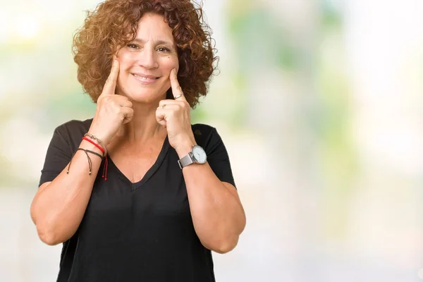 Schöne Seniorin Mittleren Alters Über Isoliertem Hintergrund Die Mit Offenem — Stockfoto