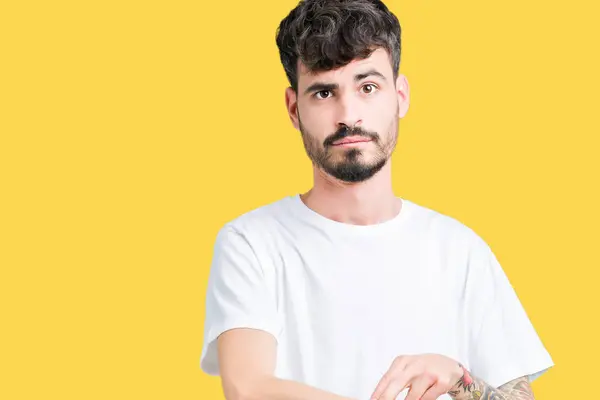 Jovem Bonito Homem Vestindo Branco Shirt Sobre Isolado Fundo Pressa — Fotografia de Stock