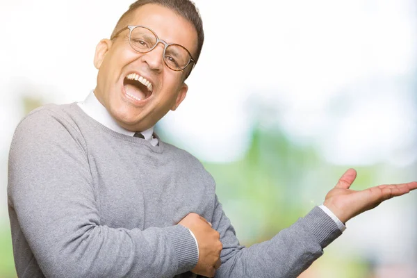 Bussines Mediana Edad Árabe Hombre Con Gafas Sobre Fondo Aislado — Foto de Stock