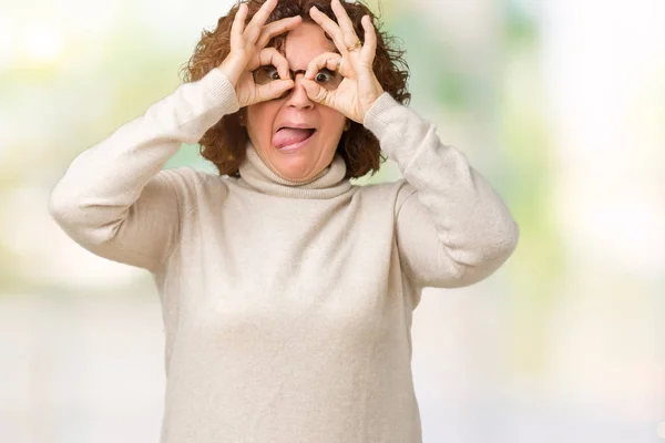 Die Schöne Seniorin Mittleren Alters Trägt Rollkragenpullover Und Brille Über — Stockfoto