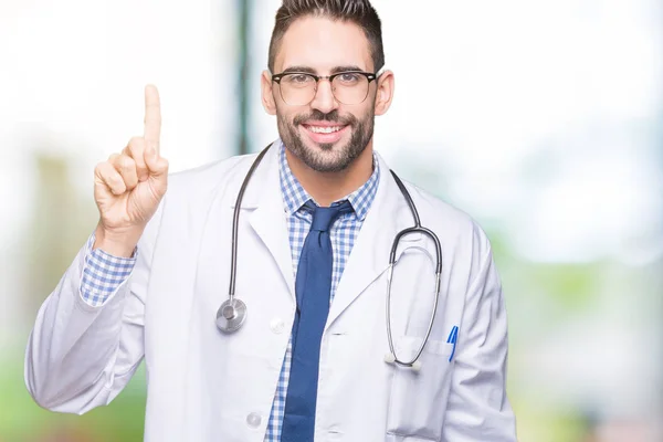 Guapo Joven Doctor Hombre Sobre Aislado Fondo Mostrando Señalando Hacia — Foto de Stock