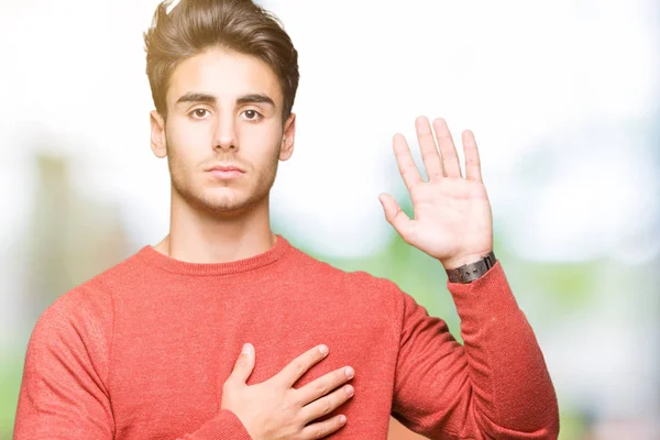 Young Handsome Man Isolated Background Swearing Hand Chest Open Palm — Stock Photo, Image