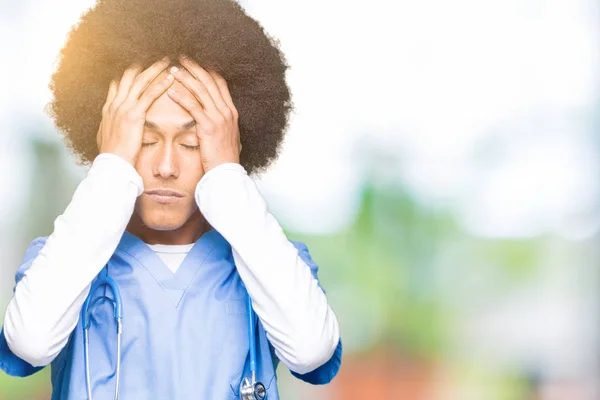 Young African American Doctor Man Afro Hair Suffering Headache Desperate — Stock Photo, Image