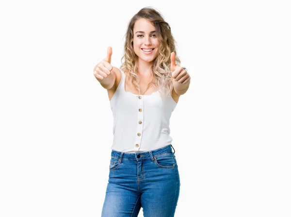 Giovane Bella Donna Bionda Sfondo Isolato Che Approva Facendo Gesto — Foto Stock