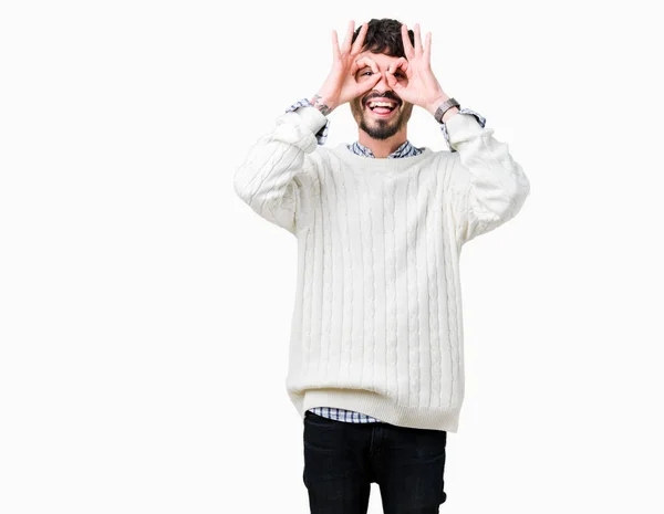 잘생긴 젊은이 쌍안경 튀어나와 손가락을 제스처를 스웨터를 — 스톡 사진
