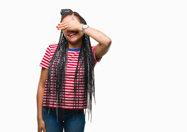 Joven Trenzado Cabello Afroamericano Chica Sobre Fondo Aislado Sonriendo Riendo —  Fotos de Stock