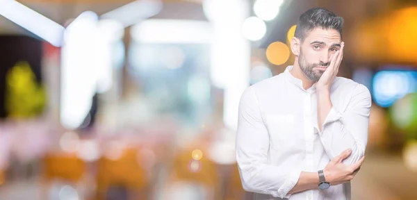 Joven Hombre Negocios Sobre Fondo Aislado Pensando Que Cansado Aburrido — Foto de Stock