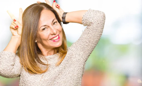 Beautiful Middle Age Woman Wearing Fashion Sweater Posing Funny Crazy — Stock Photo, Image