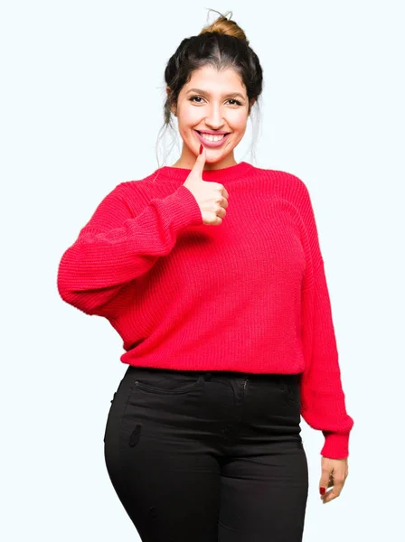 Jovem Mulher Bonita Vestindo Camisola Vermelha Pão Fazendo Polegares Felizes — Fotografia de Stock
