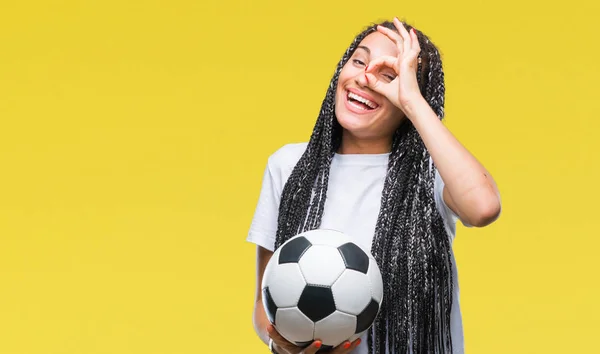 Jovem Trançado Cabelo Afro Americano Menina Segurando Bola Futebol Sobre — Fotografia de Stock