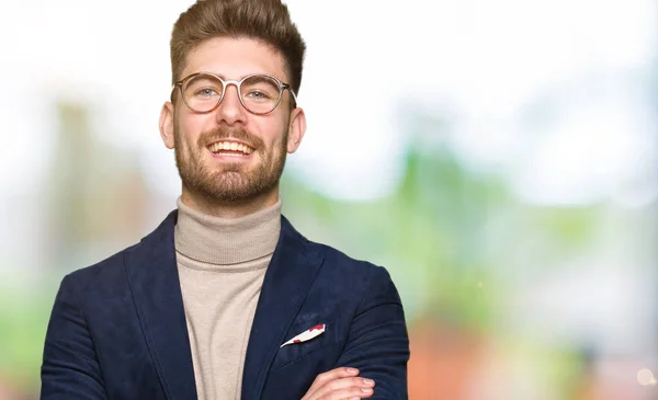Jovem Homem Negócios Bonito Usando Óculos Rosto Feliz Sorrindo Com — Fotografia de Stock