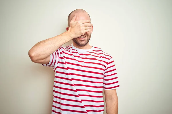 Giovane Uomo Calvo Con Barba Che Indossa Casual Righe Rosse — Foto Stock