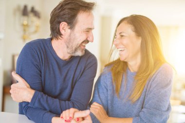 Romantik orta yaş kaç evde aşk içinde