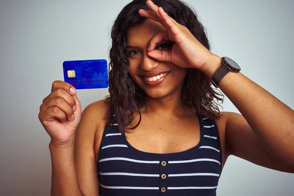 Transseksueel Transgender Klant Vrouw Holding Creditcard Geïsoleerde Witte Achtergrond Met — Stockfoto