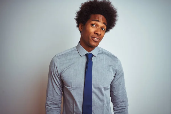 Homem Negócios Americano Com Cabelo Afro Vestindo Camisa Gravata Sobre — Fotografia de Stock