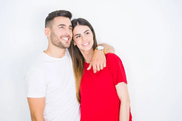 Jovem Casal Bonito Juntos Sobre Fundo Isolado Branco Olhando Para — Fotografia de Stock