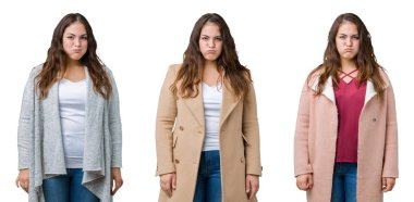 Güzel artı boyutu kadın kolaj komik yüzü ile izole arka plan kabarık yanakları üzerinde kış ceket giyiyor. Ağız hava ile şişirilmiş, çılgın ifade.