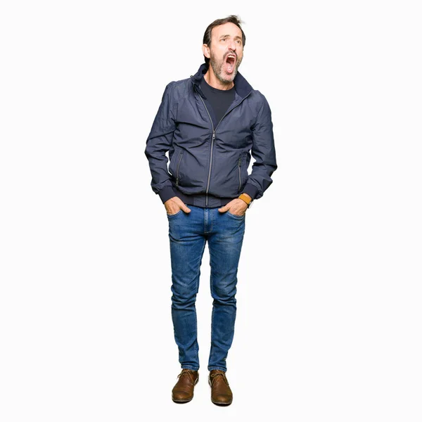 Красивий Чоловік Середнього Віку Куртці Шоковому Обличчі Виглядає Скептично Саркастично — стокове фото