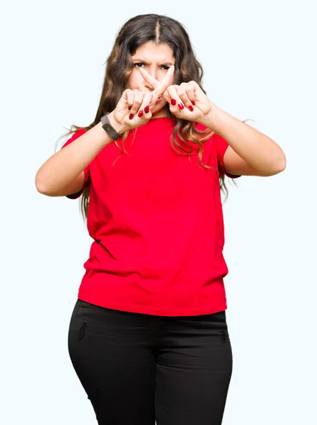 Jovem Mulher Bonita Vestindo Shirt Casual Expressão Rejeição Cruzando Dedos — Fotografia de Stock