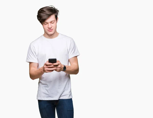 Молодой Человек Использует Смартфон Изолированном Фоне Уверенным Выражением Умном Лице — стоковое фото