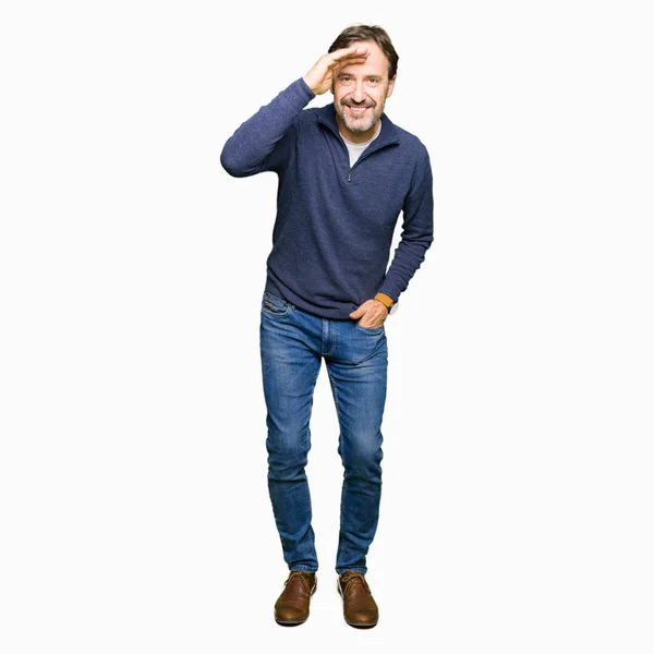 Homem Bonito Meia Idade Vestindo Uma Camisola Muito Feliz Sorrindo — Fotografia de Stock