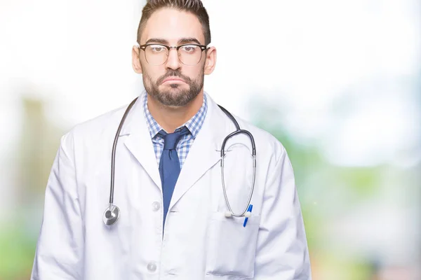 Man Van Knappe Jonge Dokter Geïsoleerde Achtergrond Depressief Zorg Voor — Stockfoto