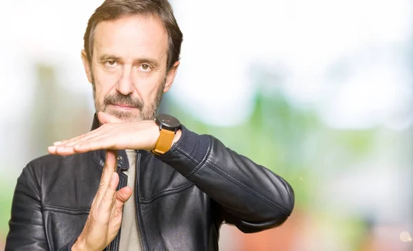 Middle Age Handsome Man Wearing Black Leather Jacket Doing Time — Stock Photo, Image