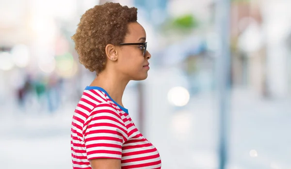 Beautiful Young African American Woman Wearing Sunglasses Isolated Background Looking — Stock Photo, Image