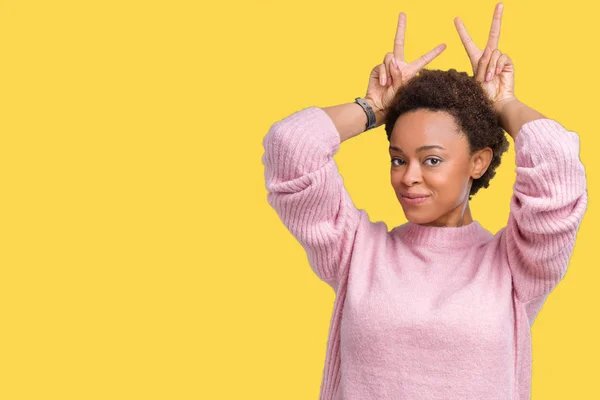 Mooie Jonge Afro Amerikaanse Vrouw Die Geïsoleerde Achtergrond Grappig Gek — Stockfoto