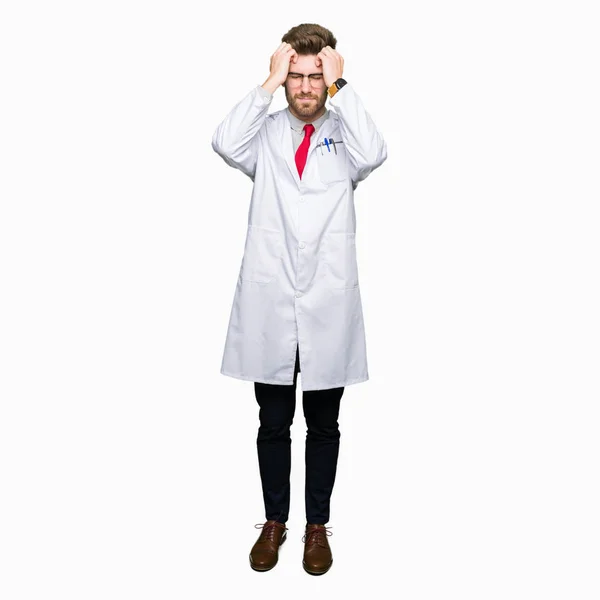 Young Handsome Scientist Man Wearing Glasses Suffering Headache Desperate Stressed — Stock Photo, Image