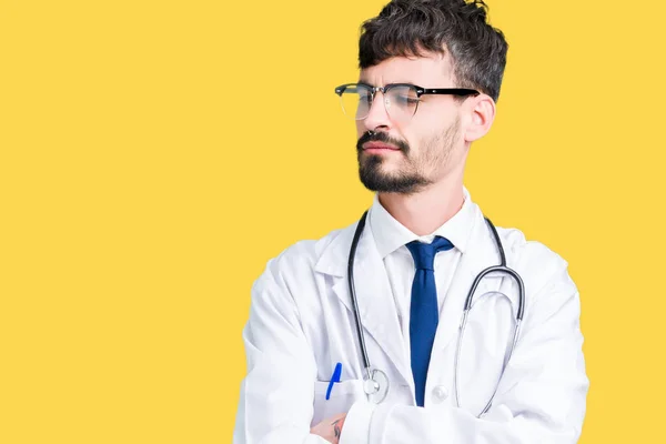 Young Doctor Man Wearing Hospital Coat Isolated Background Smiling Looking — Stock Photo, Image