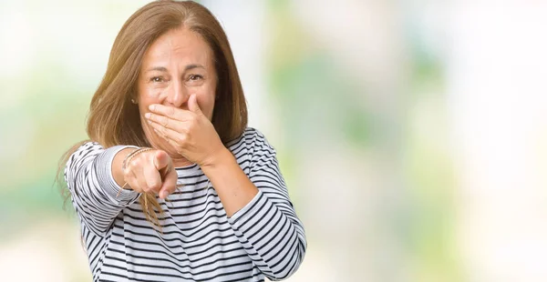 Schöne Frau Mittleren Alters Streifenpullover Über Isoliertem Hintergrund Die Über — Stockfoto