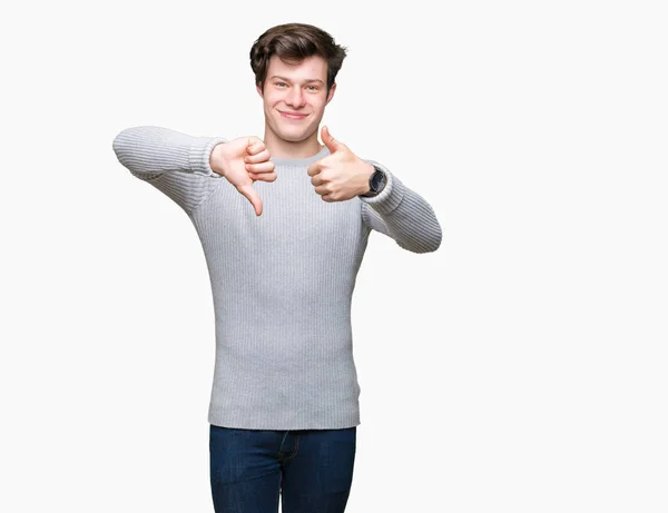 Jovem Homem Bonito Vestindo Camisola Inverno Sobre Fundo Isolado Fazendo — Fotografia de Stock