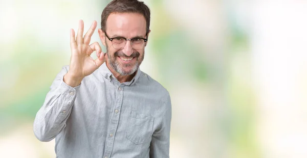 Bonito Homem Meia Idade Elegante Sênior Vestindo Óculos Sobre Fundo — Fotografia de Stock