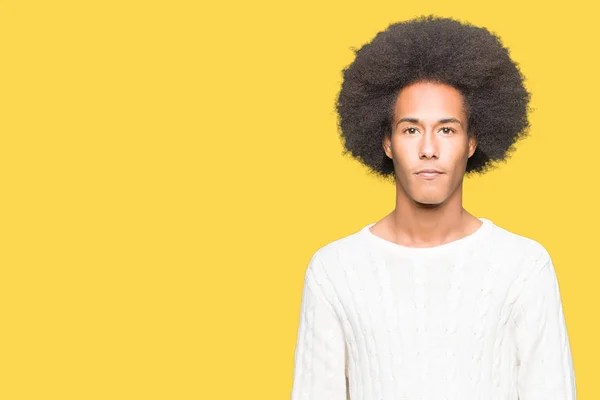 Jovem Americano Africano Com Cabelo Afro Vestindo Camisola Inverno Relaxado — Fotografia de Stock