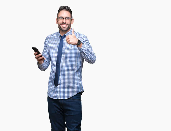 Junger Geschäftsmann Mit Smartphone Über Isolierten Hintergrund Glücklich Mit Großem — Stockfoto